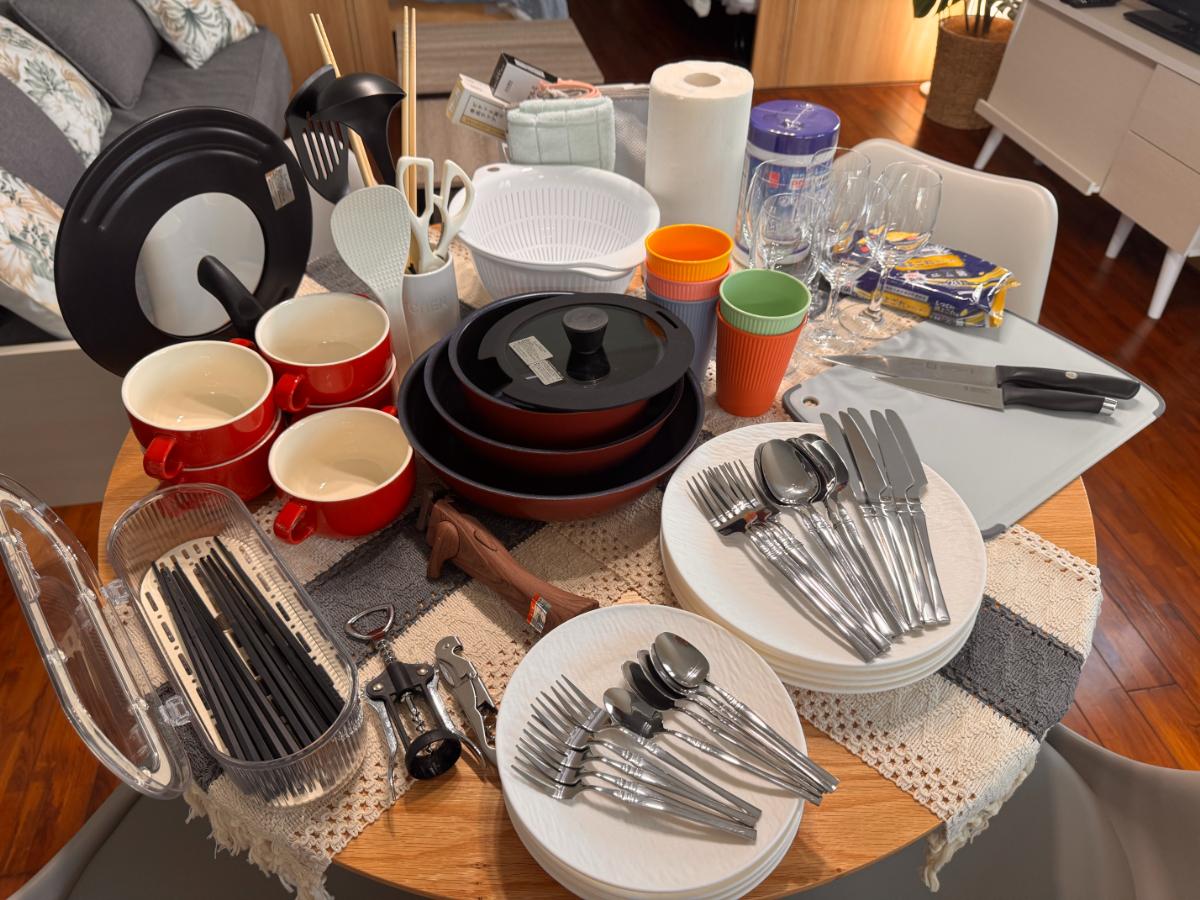 キッチン用品、カトラリー類